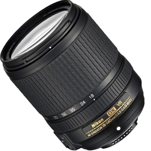 Objetiva Nikon 18-140mm f/3.5-5.6G ED VR AF-S